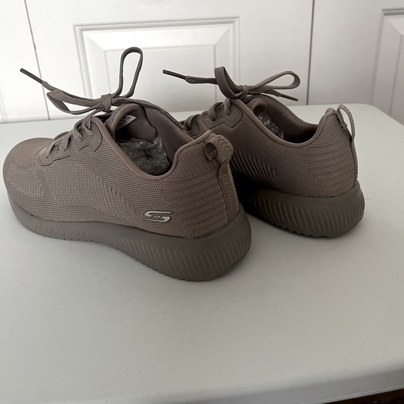 Skechers memory foam sneakers - Picture 2 of 5